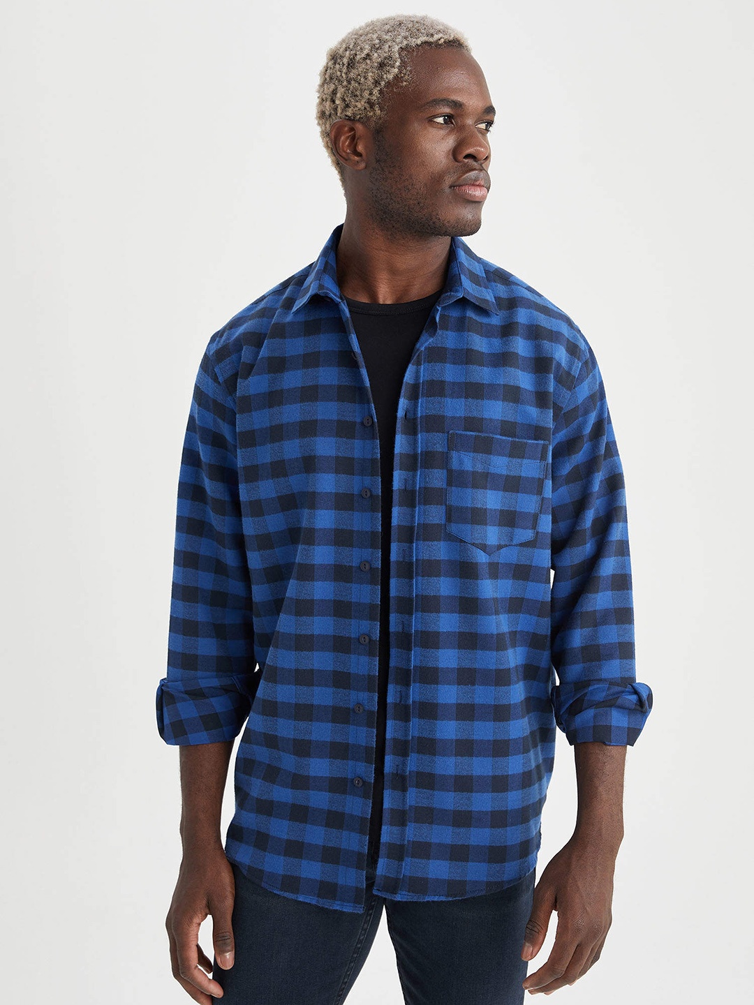 DeFacto Men Blue & Black Checked Casual Shirt