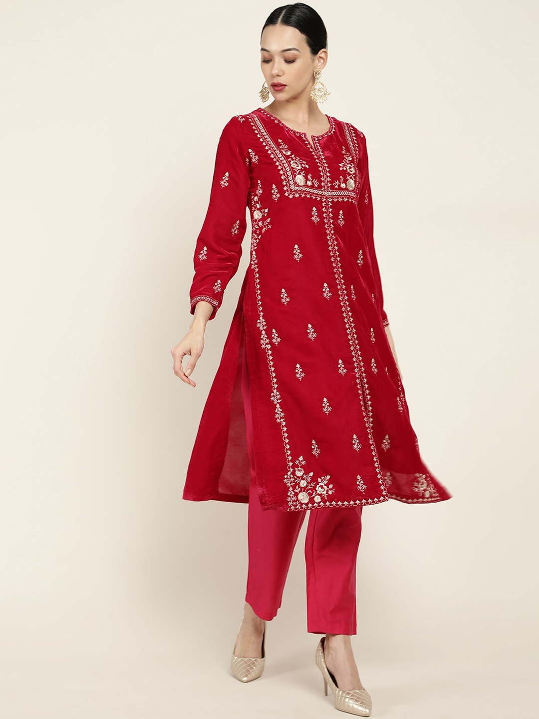 Soch Women Pink Ethnic Motifs Embroidered Panelled Thread Work Velvet Kurta with Trousers
Soch Women Pink Ethnic Motifs Embroidered Panelled Thread Work Velvet Kurta with Trousers