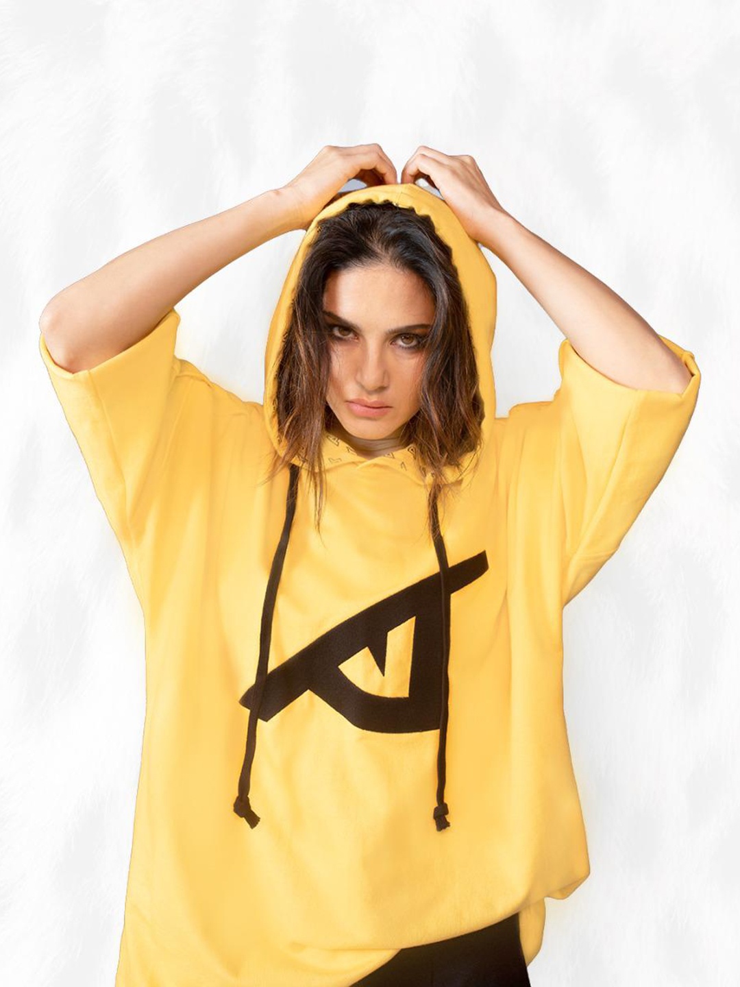 I Am Animal Women Yellow Organic Cotton Hooded Neck Regular Fit Half Sweatshirt Hoodie
I Am Animal Women Yellow Organic Cotton Hooded Neck Regular Fit Half Sweatshirt Hoodie
