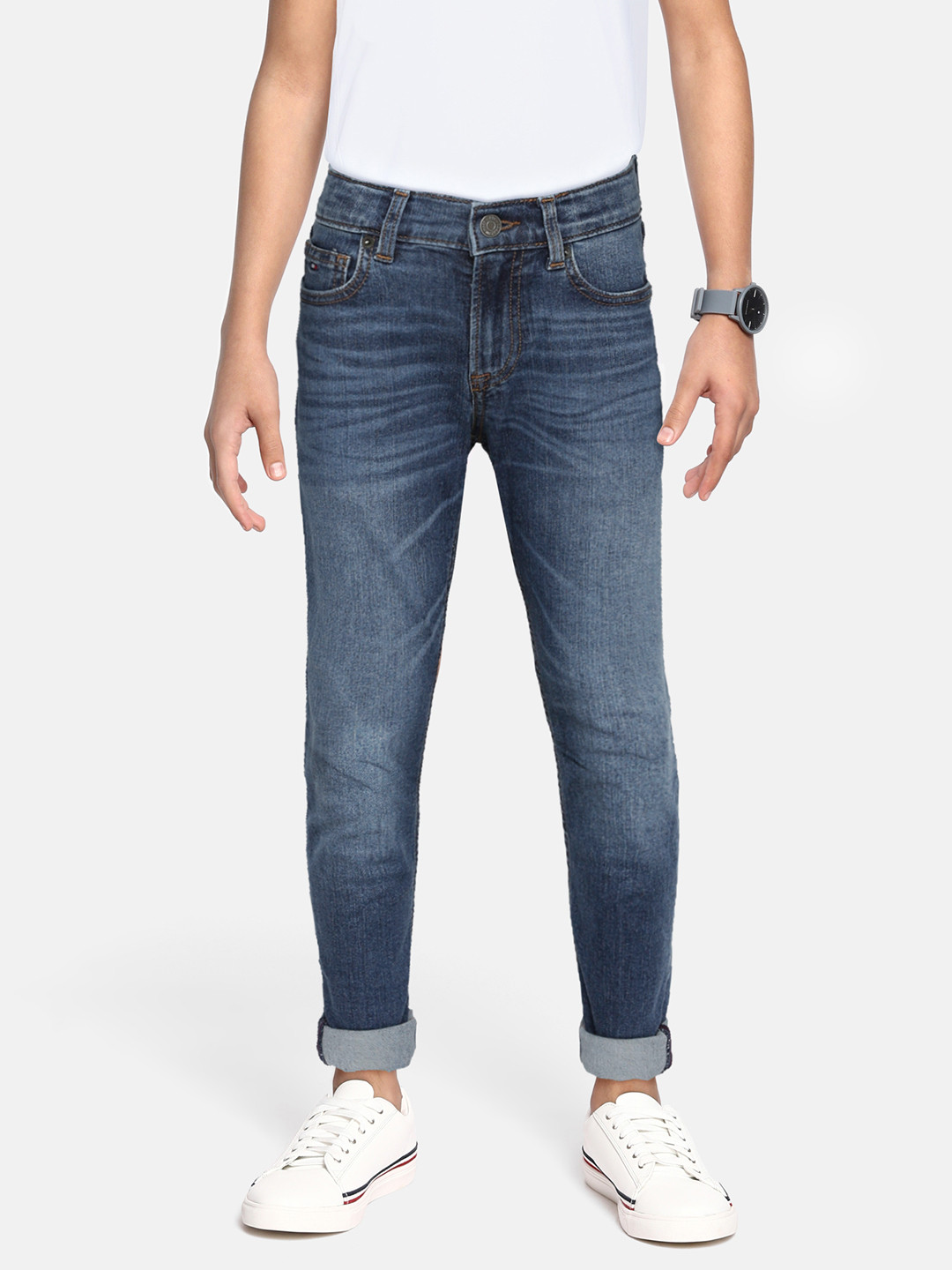 Tommy Hilfiger Boys Blue Slim Fit Mid-Rise Clean Look Heavy Fade Tapered Stretchable Jeans
Tommy Hilfiger Boys Blue Slim Fit Mid-Rise Clean Look Heavy Fade Tapered Stretchable Jeans