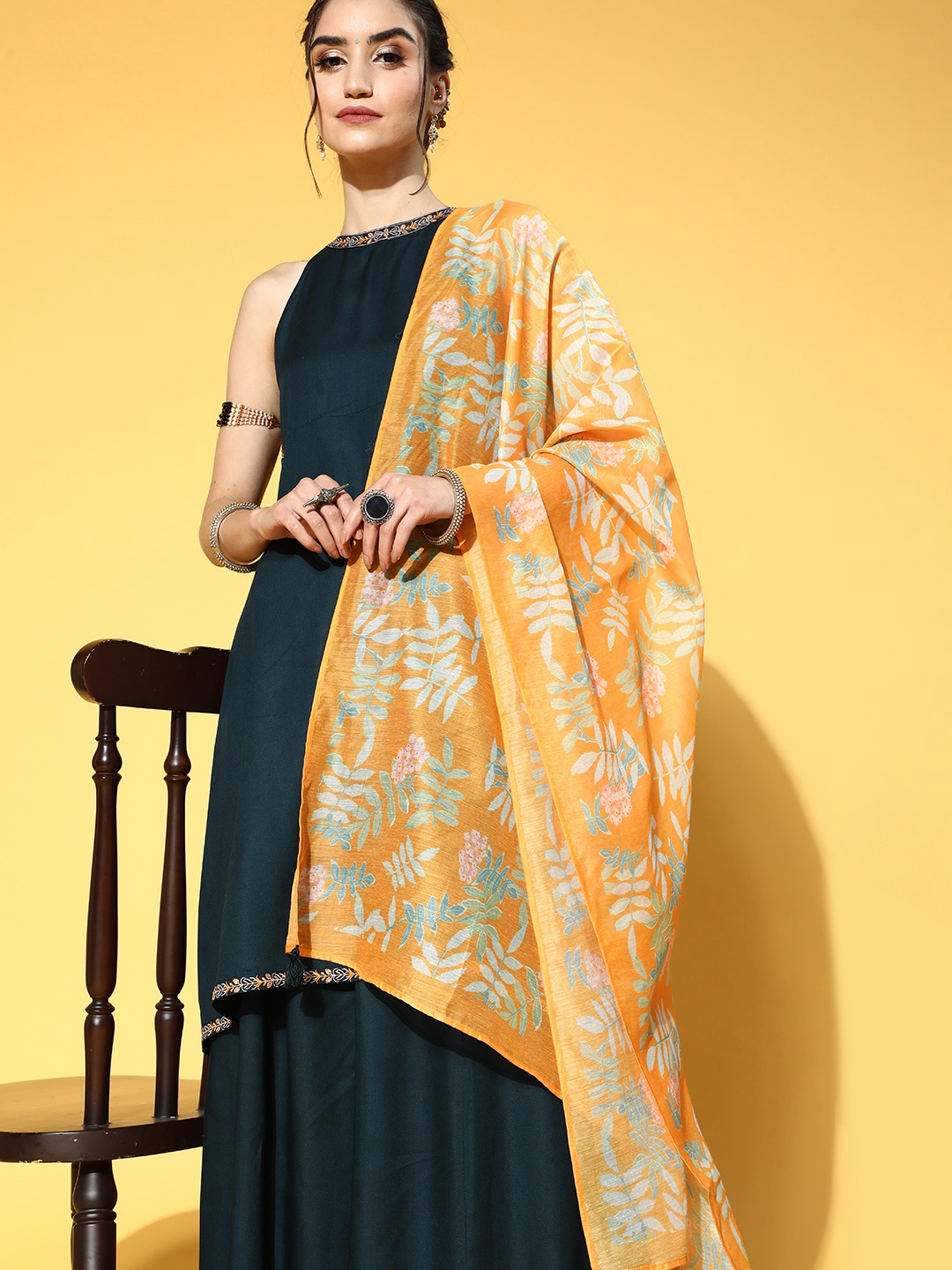 Yufta Women Teal Blue & Orange Solid Empire Kurta with Palazzos & Digital Print Dupatta
Yufta Women Teal Blue & Orange Solid Empire Kurta with Palazzos & Digital Print Dupatta