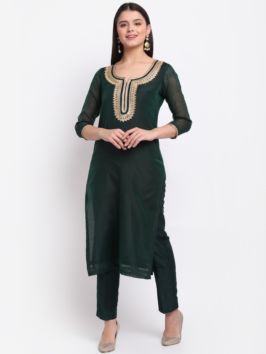 anokherang Women Green Embroidered Layered Gotta Patti Chanderi Silk Kurta with Trousers
anokherang Women Green Embroidered Layered Gotta Patti Chanderi Silk Kurta with Trousers