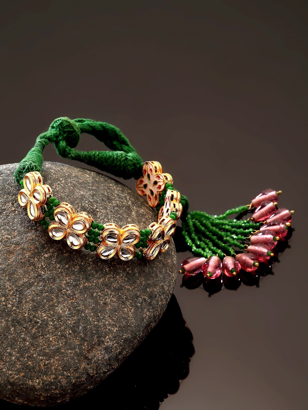 DUGRISTYLE Women Gold-Toned & Green Sterling Silver Kundan Gold-Plated Wraparound Bracelet
DUGRISTYLE Women Gold-Toned & Green Sterling Silver Kundan Gold-Plated Wraparound Bracelet