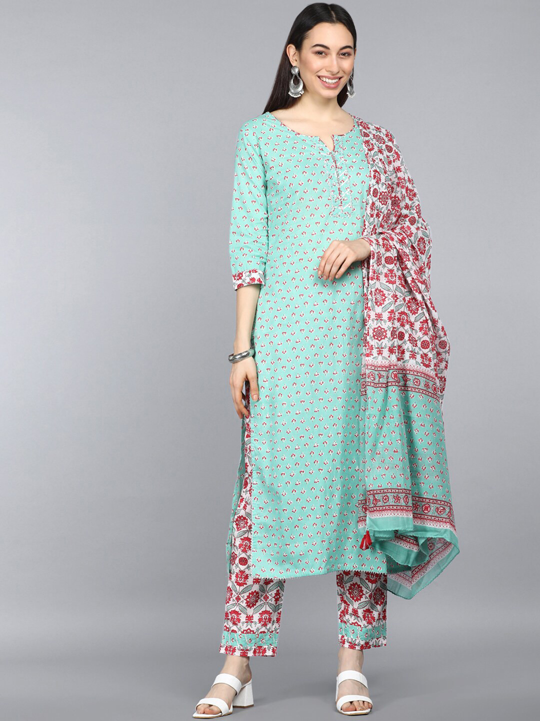 AHIKA Women Turquoise Blue Floral Printed Pure Cotton Kurta with Trousers & With Dupatta
AHIKA Women Turquoise Blue Floral Printed Pure Cotton Kurta with Trousers & With Dupatta