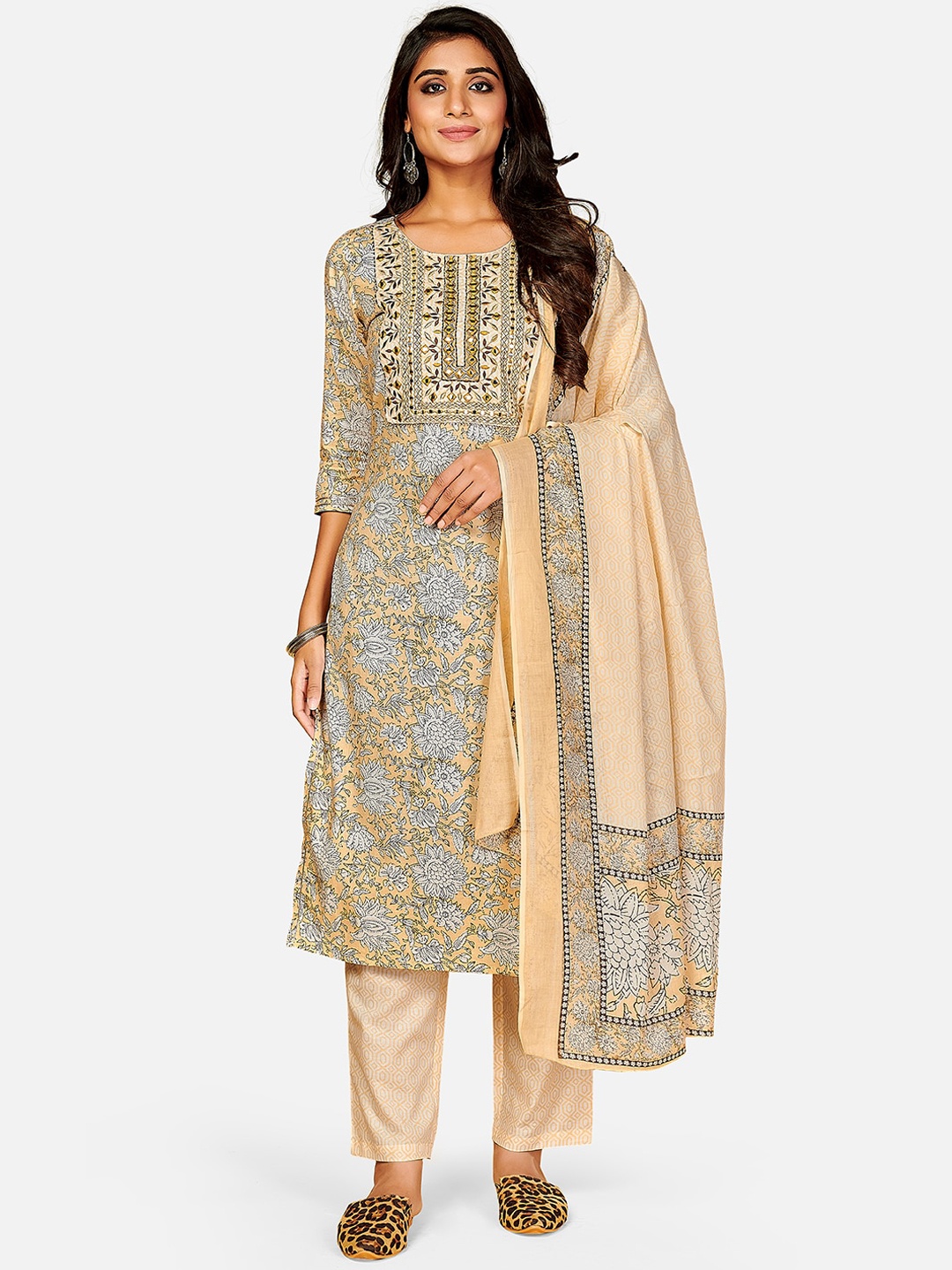 Vbuyz Women Beige Ethnic Motifs Embroidered Pure Cotton Kurta with Trousers & Dupatta
Vbuyz Women Beige Ethnic Motifs Embroidered Pure Cotton Kurta with Trousers & Dupatta