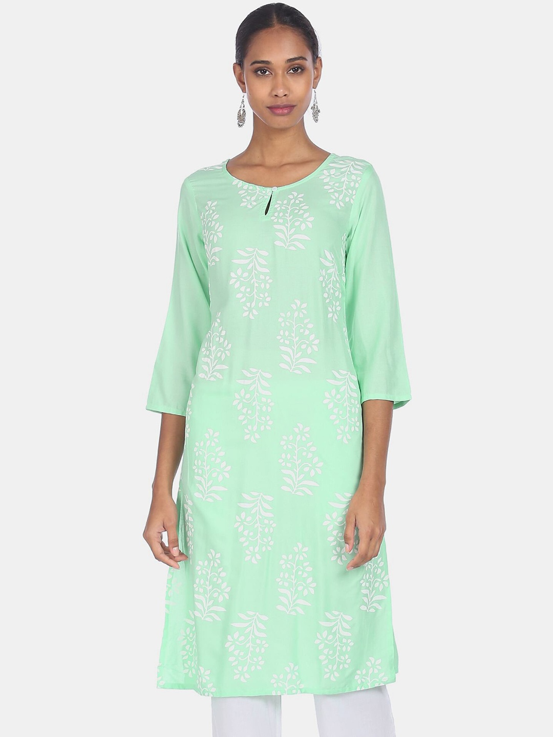 Karigari Women Green Floral Embroidered Thread Work Kurta
