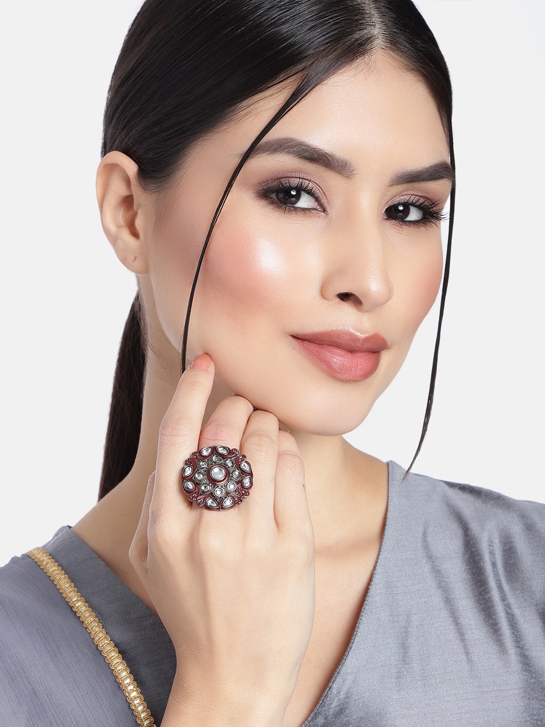 I Jewels Maroon & Silver-Toned Rhodium Plated Oxidised Kundan Handcrafted Finger Ring
I Jewels Maroon & Silver-Toned Rhodium Plated Oxidised Kundan Handcrafted Finger Ring