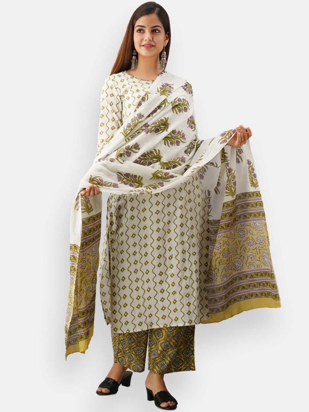 VEDANA Women Off White Ethnic Motifs Printed Pure Cotton Kurta with Palazzos & With Dupatta
VEDANA Women Off White Ethnic Motifs Printed Pure Cotton Kurta with Palazzos & With Dupatta