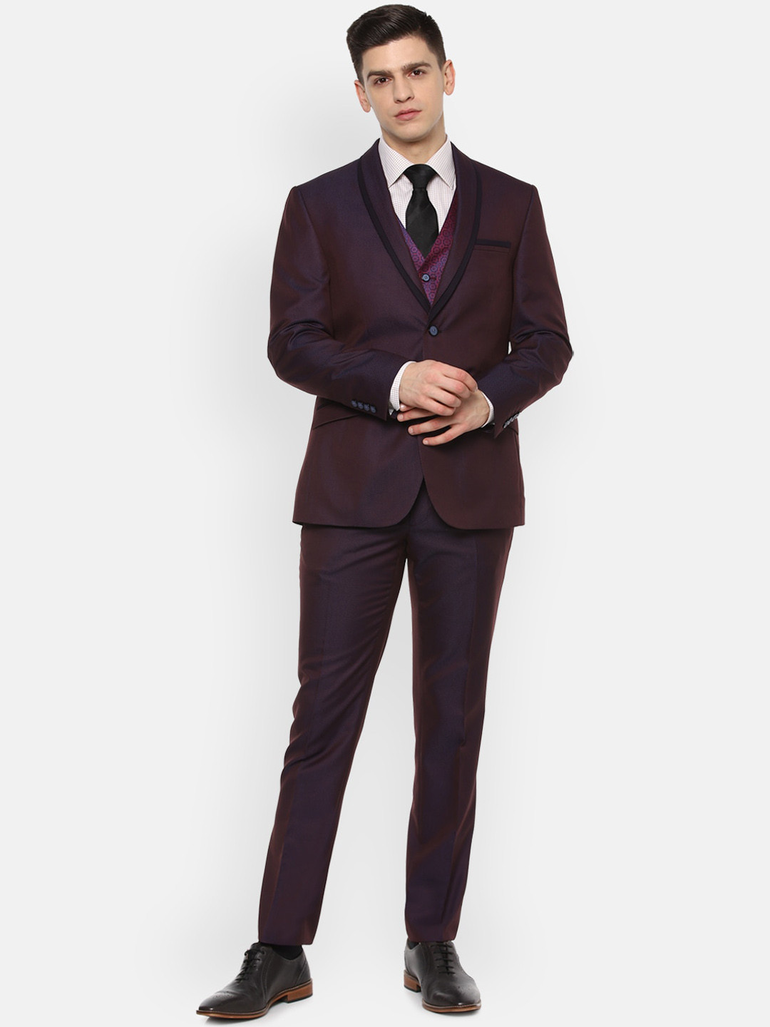 Van Heusen Men Maroon Self Design Single-Breasted Slim-Fit 3-Piece Party Suit
Van Heusen Men Maroon Self Design Single-Breasted Slim-Fit 3-Piece Party Suit