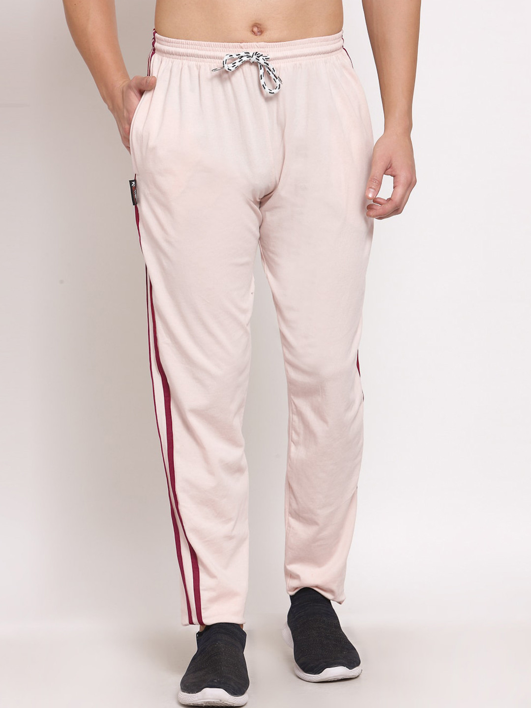 KLOTTHE Men Pink Solid Cotton Track Pants
KLOTTHE Men Pink Solid Cotton Track Pants