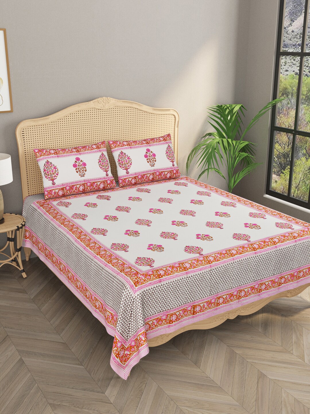 Gulaab Jaipur White & Red Floral Handblock print 600 TC King Bedsheet with 2 Pillow Covers
Gulaab Jaipur White & Red Floral Handblock print 600 TC King Bedsheet with 2 Pillow Covers