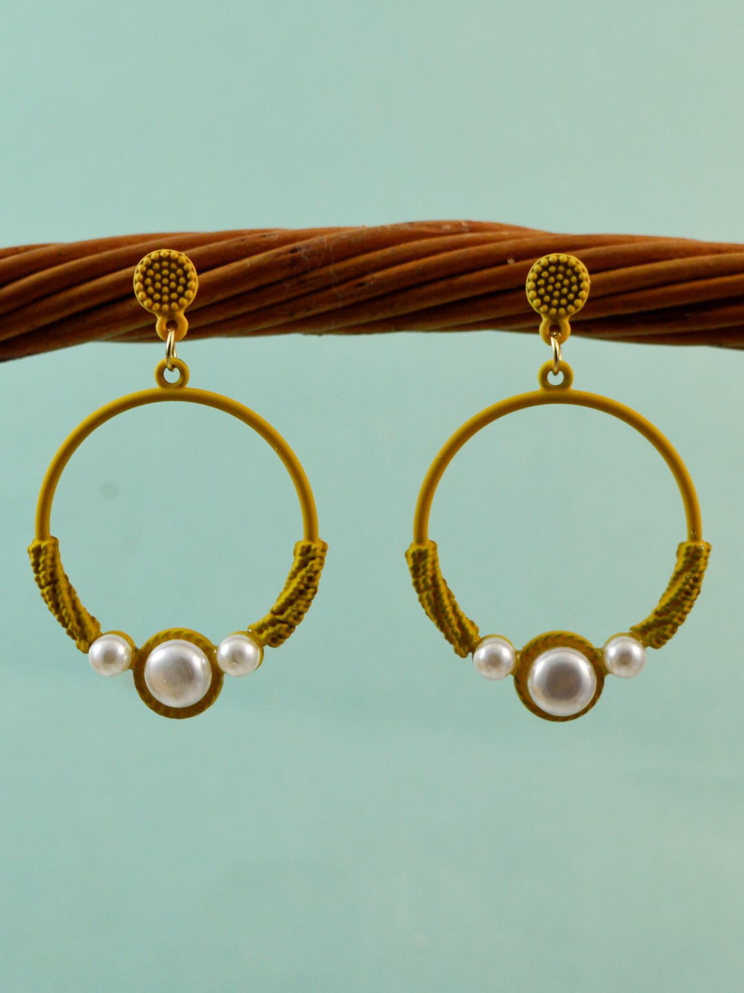 SARAH Yellow & White Circular Drop Earrings
SARAH Yellow & White Circular Drop Earrings