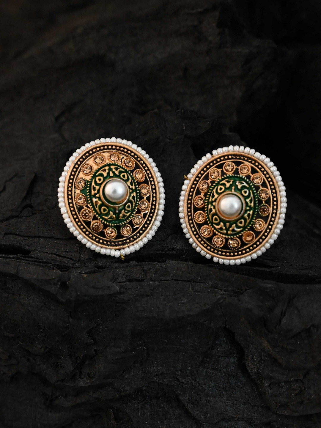 justpeachy Green & Gold-Toned Classic Studs Earrings
justpeachy Green & Gold-Toned Classic Studs Earrings