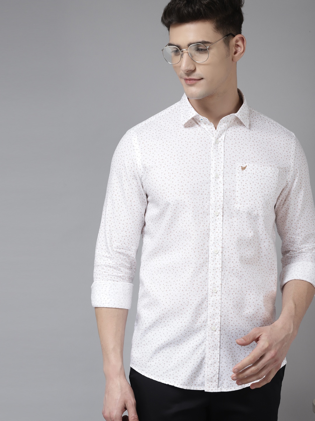 Blackberrys Men Off White & Brown Pure Cotton India Slim Fit Ditsy Print Casual Shirt
Blackberrys Men Off White & Brown Pure Cotton India Slim Fit Ditsy Print Casual Shirt