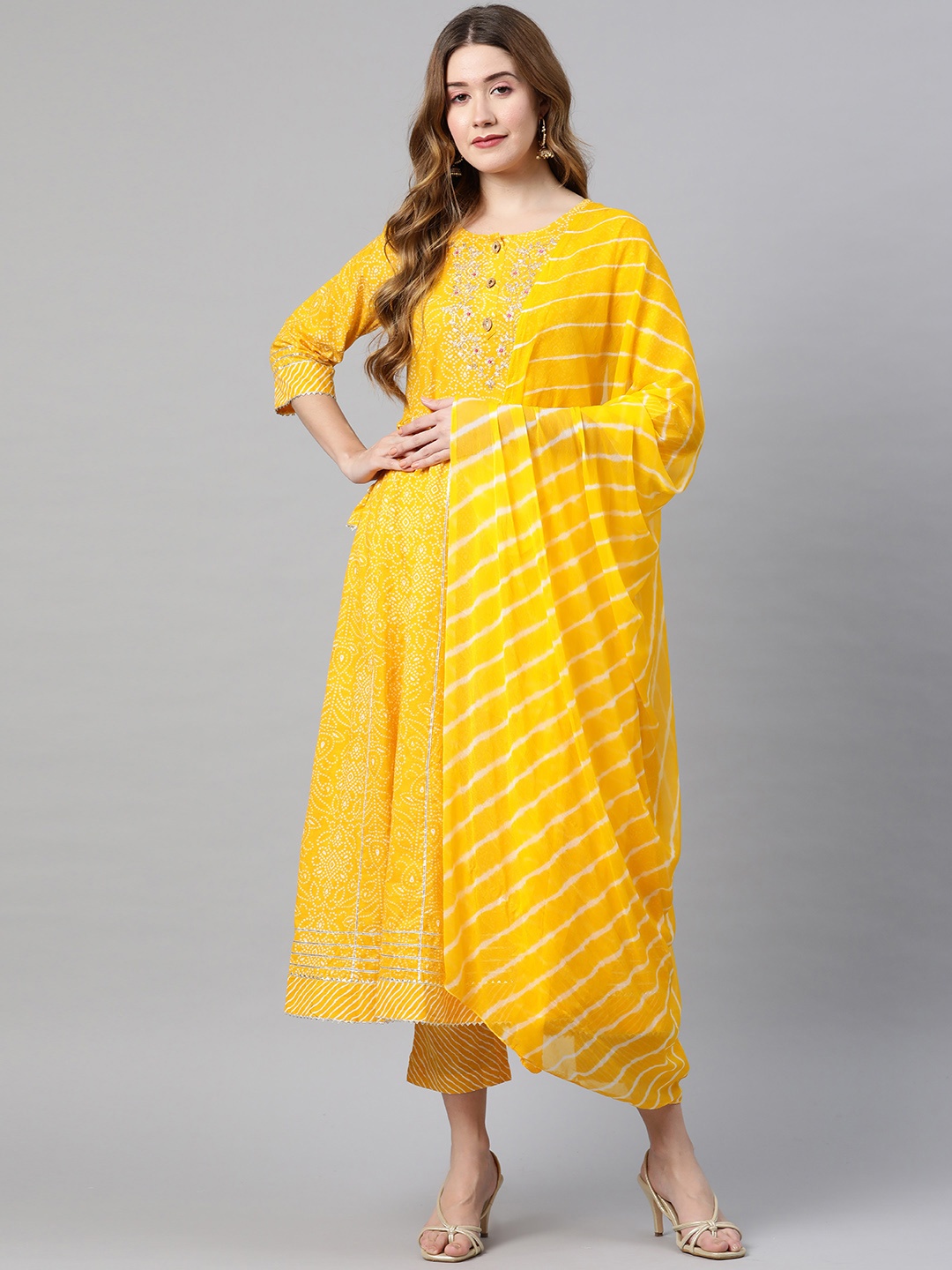 Vbuyz Women Yellow Bandhani Printed Thread Work Pure Cotton Kurta with Palazzos & With Dupatta
Vbuyz Women Yellow Bandhani Printed Thread Work Pure Cotton Kurta with Palazzos & With Dupatta