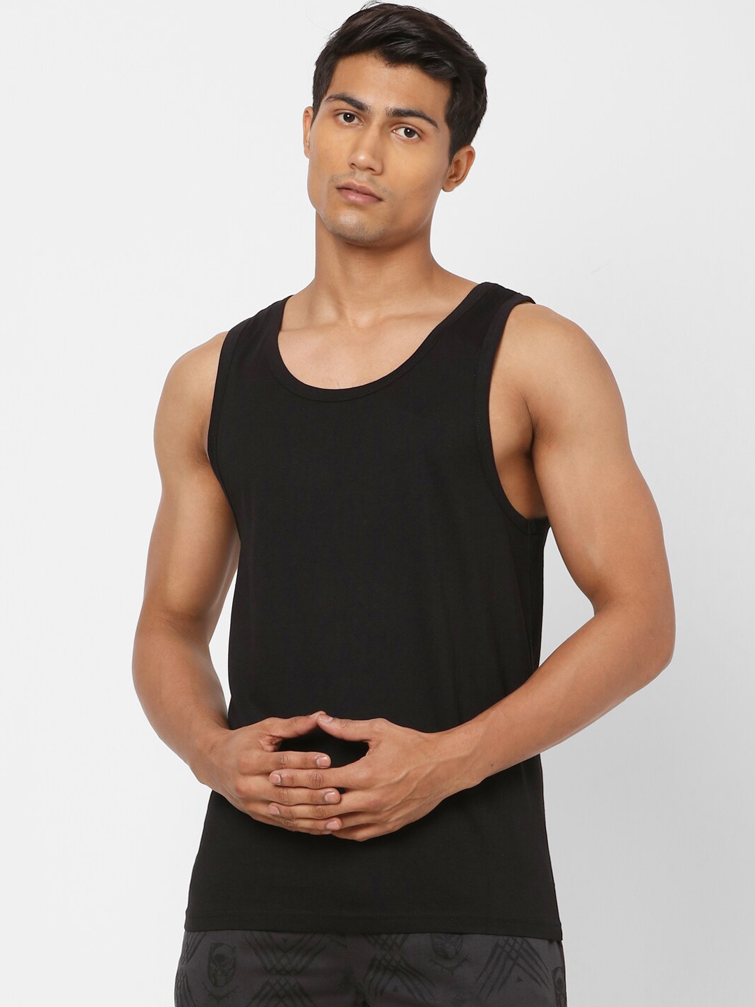 Ajile by Pantaloons Men Black Solid Tank Vests