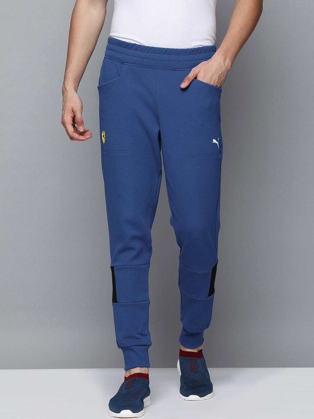 PUMA Motorsport Men Blue & Black Colourblocked Scuderia Ferrari Race Motorsports Joggers
PUMA Motorsport Men Blue & Black Colourblocked Scuderia Ferrari Race Motorsports Joggers