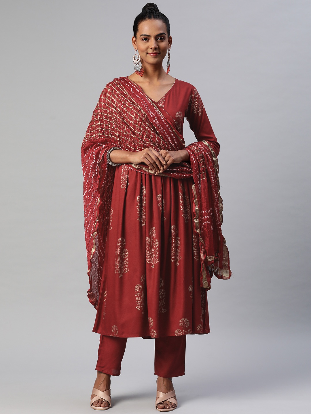 Nirkhi Women Maroon Ethnic Motifs Printed Angrakha Gotta Patti Kurta with Trousers & With Dupatta
Nirkhi Women Maroon Ethnic Motifs Printed Angrakha Gotta Patti Kurta with Trousers & With Dupatta
