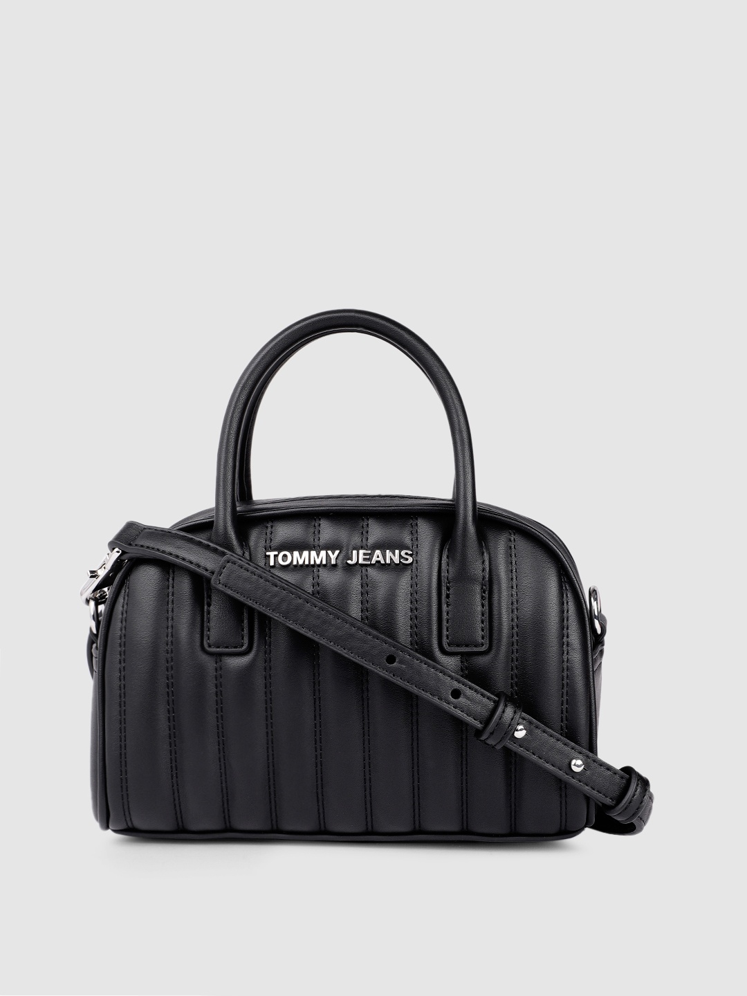 Tommy Hilfiger Black Striped PU Regular Structured Handheld Bag with Quilted Detail
Tommy Hilfiger Black Striped PU Regular Structured Handheld Bag with Quilted Detail