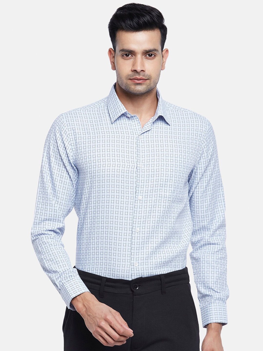 BYFORD by Pantaloons Men Blue Slim Fit Geometric Opaque Printed Formal Shirt with Pocket
BYFORD by Pantaloons Men Blue Slim Fit Geometric Opaque Printed Formal Shirt with Pocket