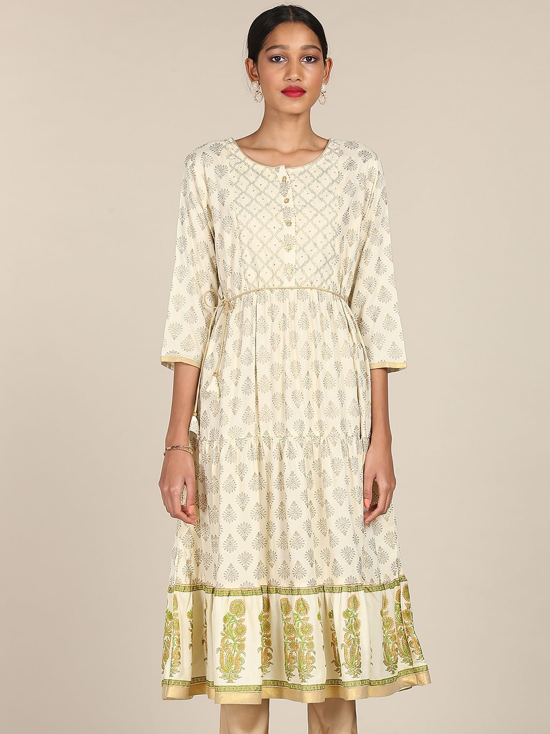 Anahi Women Off-White & Gold-Toned Ethnic Motifs Printed White Romance Anarkali Kurta
Anahi Women Off-White & Gold-Toned Ethnic Motifs Printed White Romance Anarkali Kurta