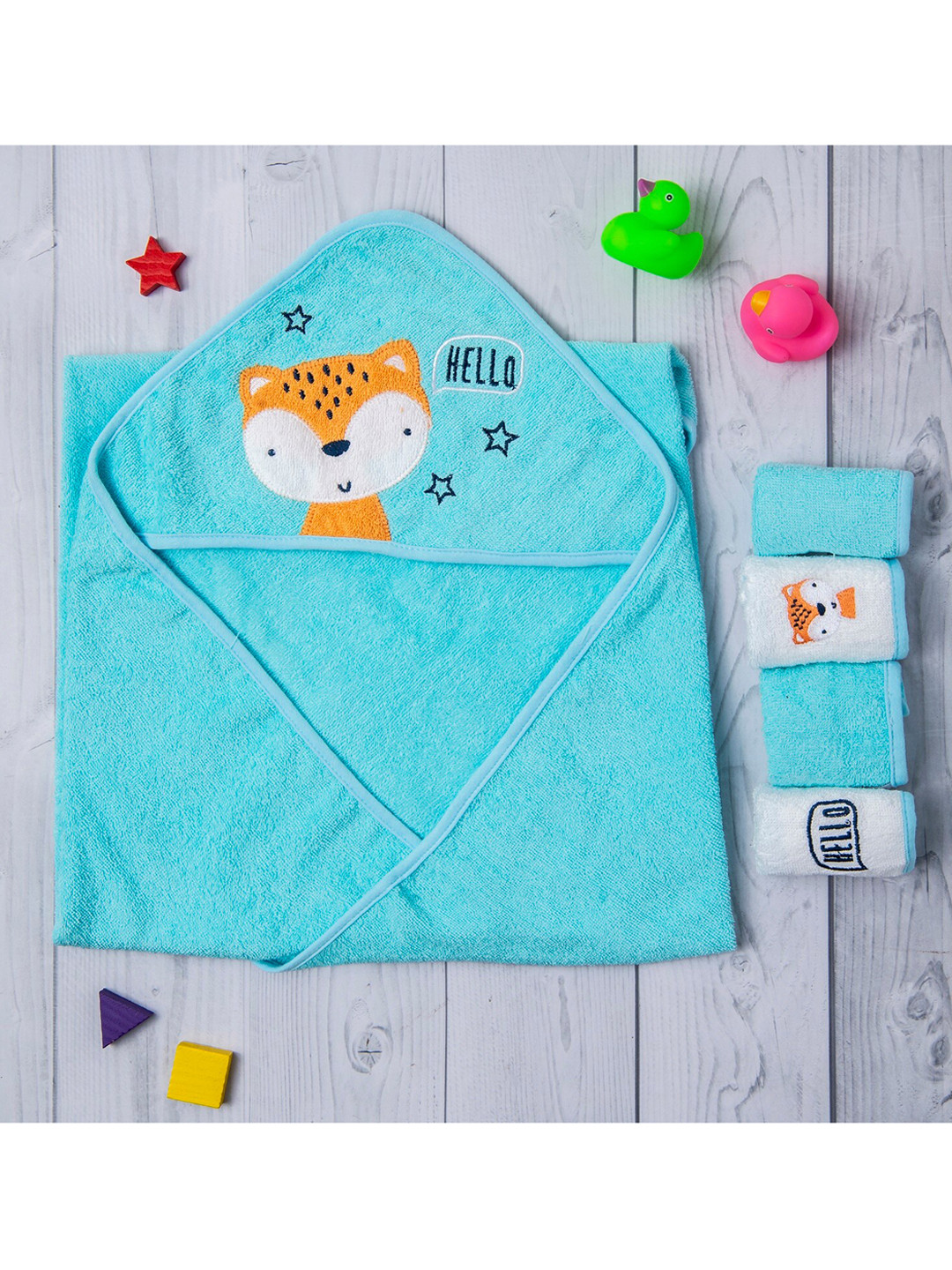 Baby Moo Kids Blue & White Hooded Towel And 4 Wash Cloth Gift Set 
Baby Moo Kids Blue & White Hooded Towel And 4 Wash Cloth Gift Set