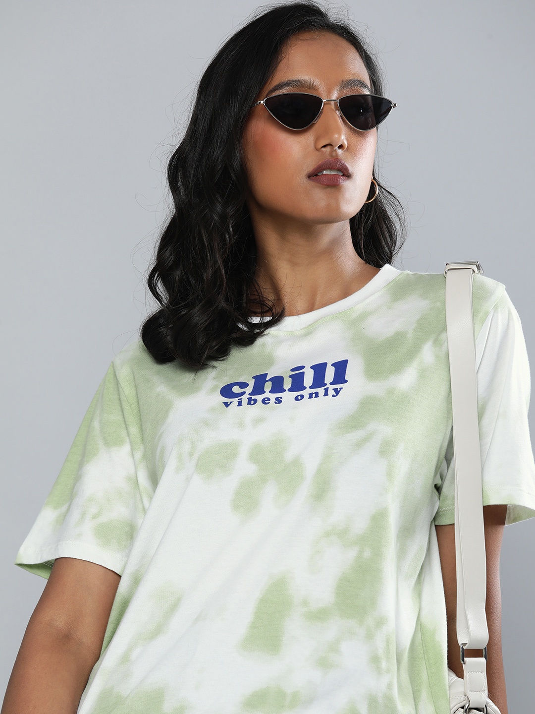 Levi's X Deepika Padukone Women Sage Green & White Tie and Dye Printed Pure Cotton T-shirt
Levi's X Deepika Padukone Women Sage Green & White Tie and Dye Printed Pure Cotton T-shirt