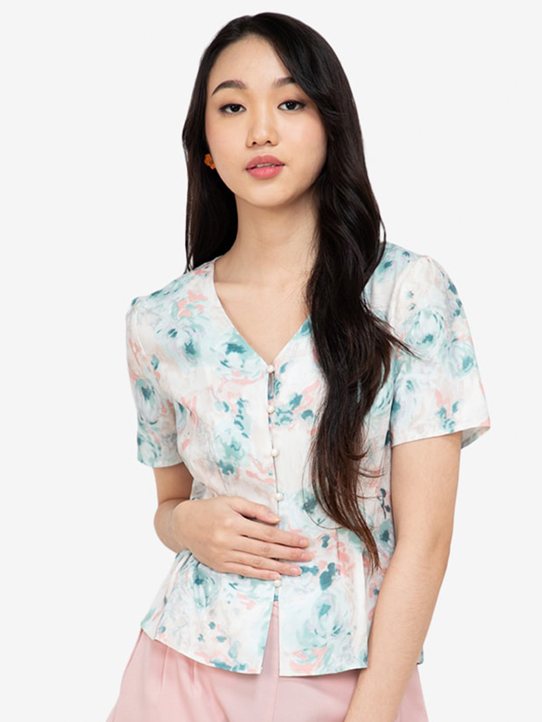 ZALORA BASICS White Floral Print Top
ZALORA BASICS White Floral Print Top