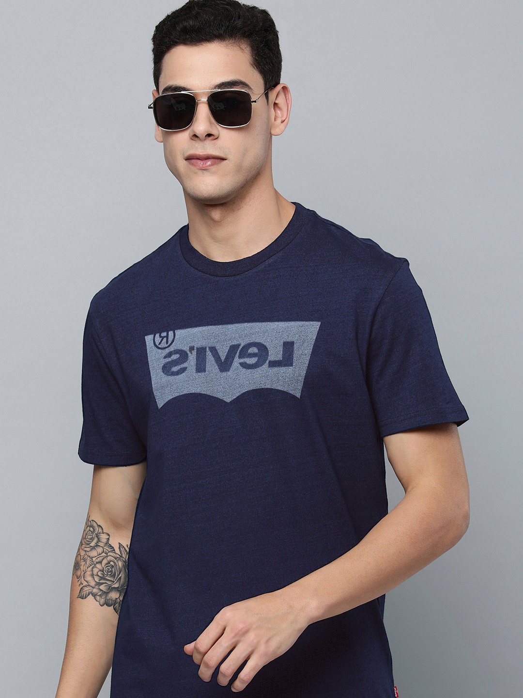 Levis Men Navy Blue Brand Logo Printed Round Neck Regular Sleeves Indigo Cotton T-shirt
Levis Men Navy Blue Brand Logo Printed Round Neck Regular Sleeves Indigo Cotton T-shirt