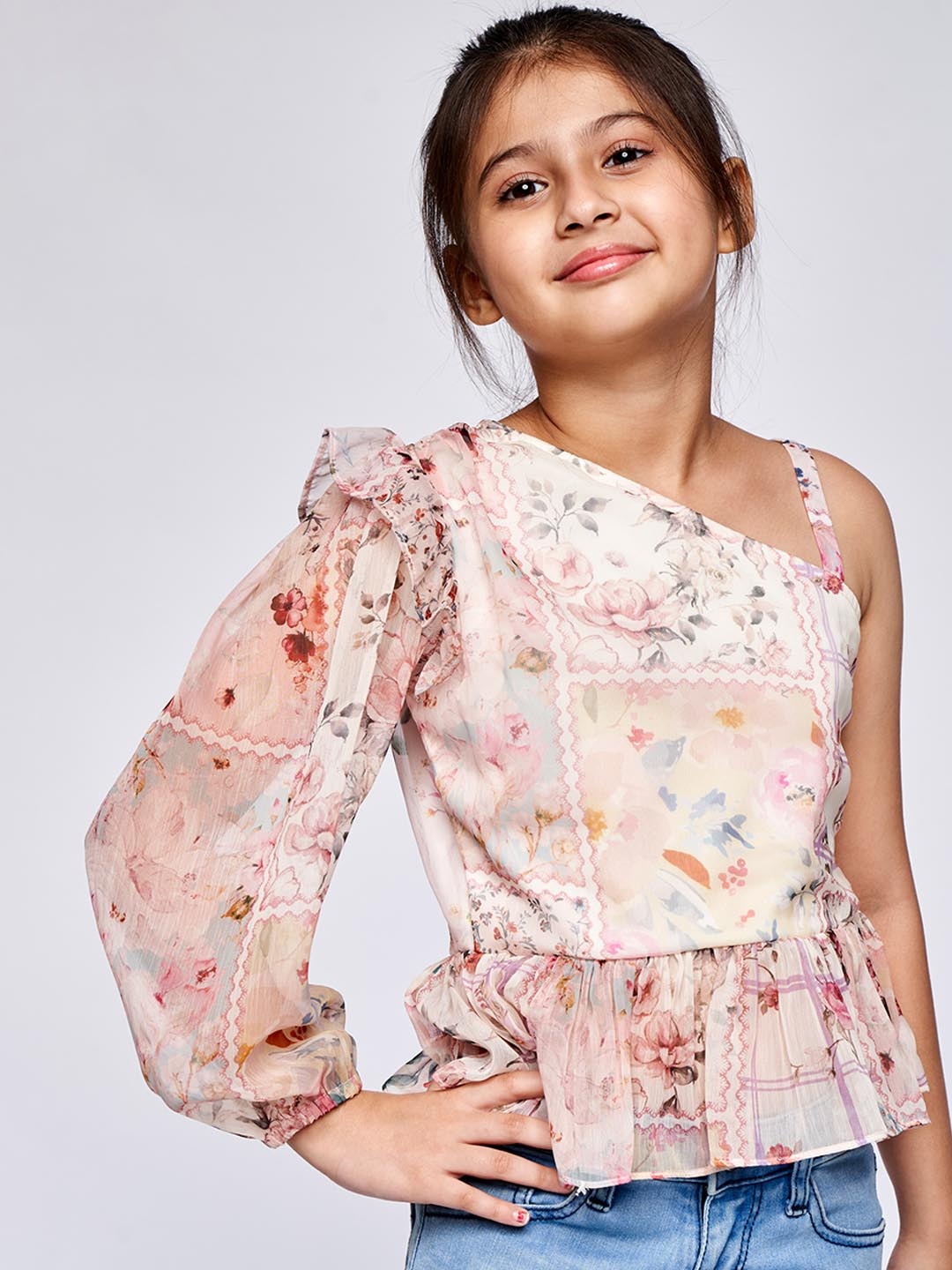AND Girls Multicoloured Floral Print One Shoulder Bishop Sleeves Pleated Peplum Top, Multi
AND Girls Multicoloured Floral Print One Shoulder Bishop Sleeves Pleated Peplum Top, Multi