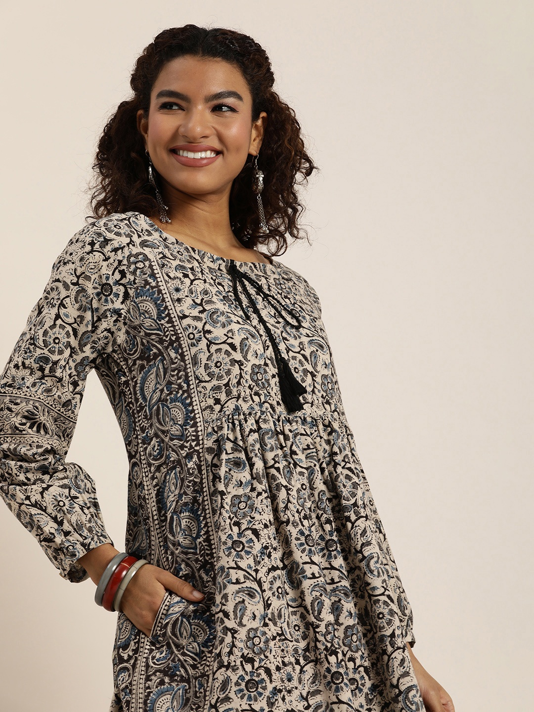 Taavi Kalamkari Hand Block Print Sustainable Pure Cotton A-Line Ethnic Dress With Gathers, Beige
Taavi Kalamkari Hand Block Print Sustainable Pure Cotton A-Line Ethnic Dress With Gathers, Beige