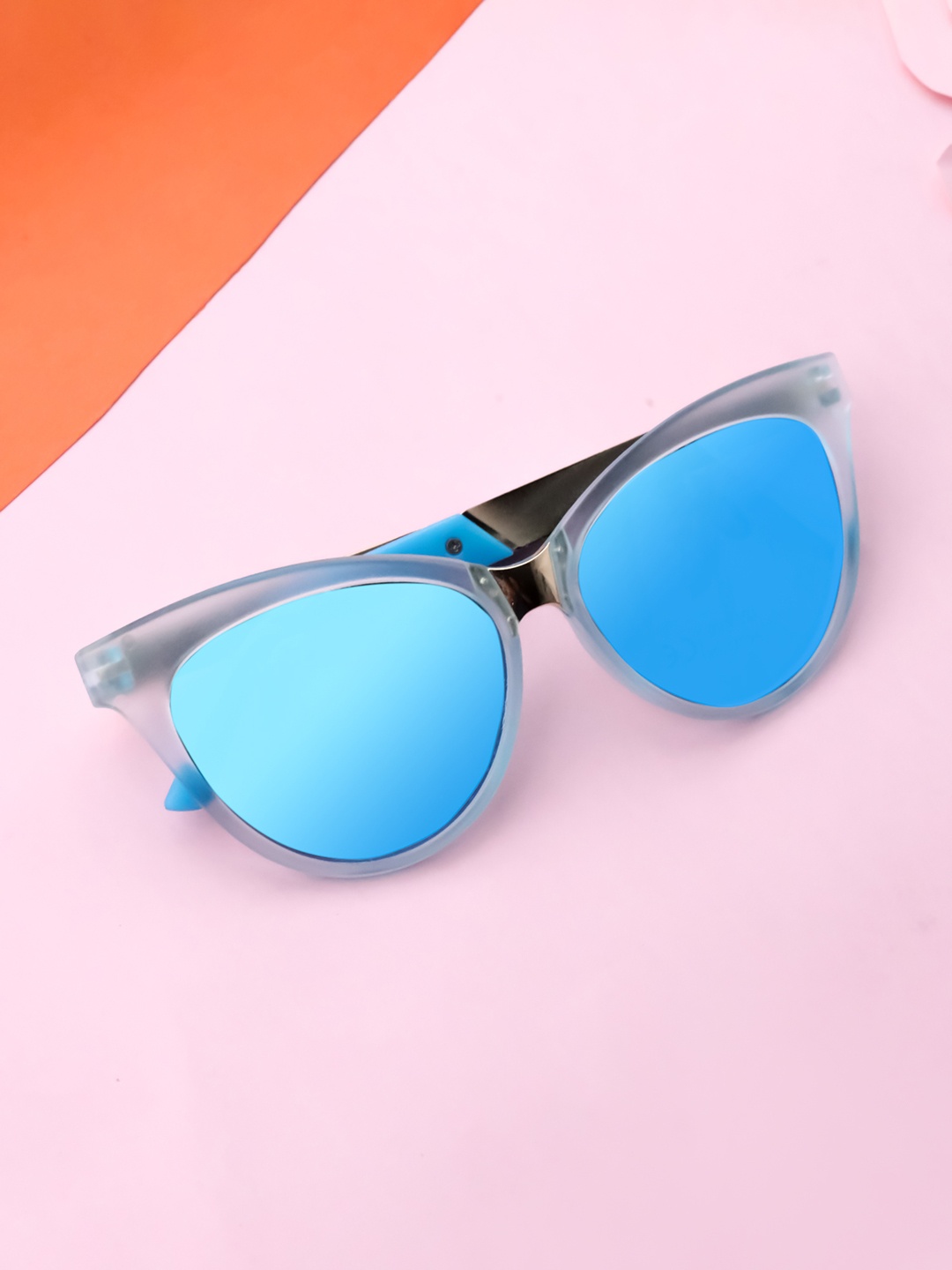 Spiky Unisex Kids Blue Lens & Blue Cateye Sunglasses with UV Protected Lens CTK147_BLU_BLU
Spiky Unisex Kids Blue Lens & Blue Cateye Sunglasses with UV Protected Lens CTK147_BLU_BLU
