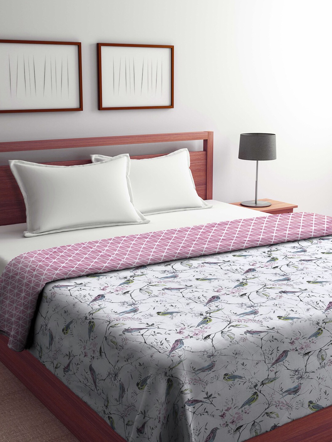 KLOTTHE White & Grey Floral Printed Cotton Jaipuri Mild Winter 600 GSM Double Bed Quilt
KLOTTHE White & Grey Floral Printed Cotton Jaipuri Mild Winter 600 GSM Double Bed Quilt