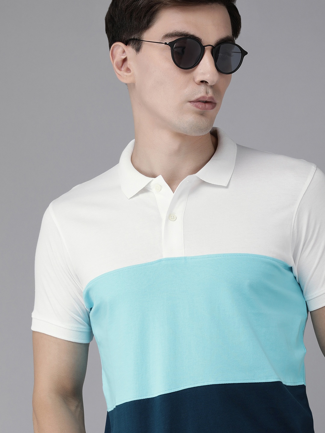 BEAT LONDON by PEPE JEANS Men White & Blue Colourblocked Polo Collar Pure Cotton Slim Fit T-shirt
BEAT LONDON by PEPE JEANS Men White & Blue Colourblocked Polo Collar Pure Cotton Slim Fit T-shirt