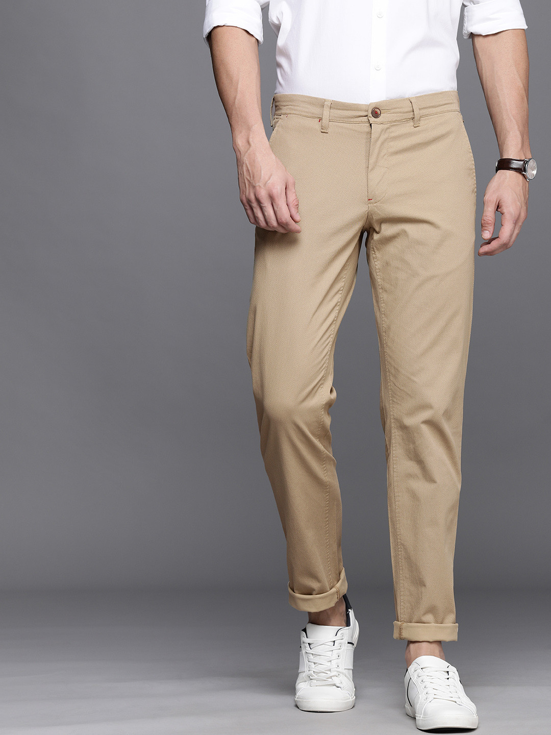 Louis Philippe Sport Men Khaki Ethnic Motifs Micro Print Slim Fit Mid-Rise Formal Trousers
Louis Philippe Sport Men Khaki Ethnic Motifs Micro Print Slim Fit Mid-Rise Formal Trousers