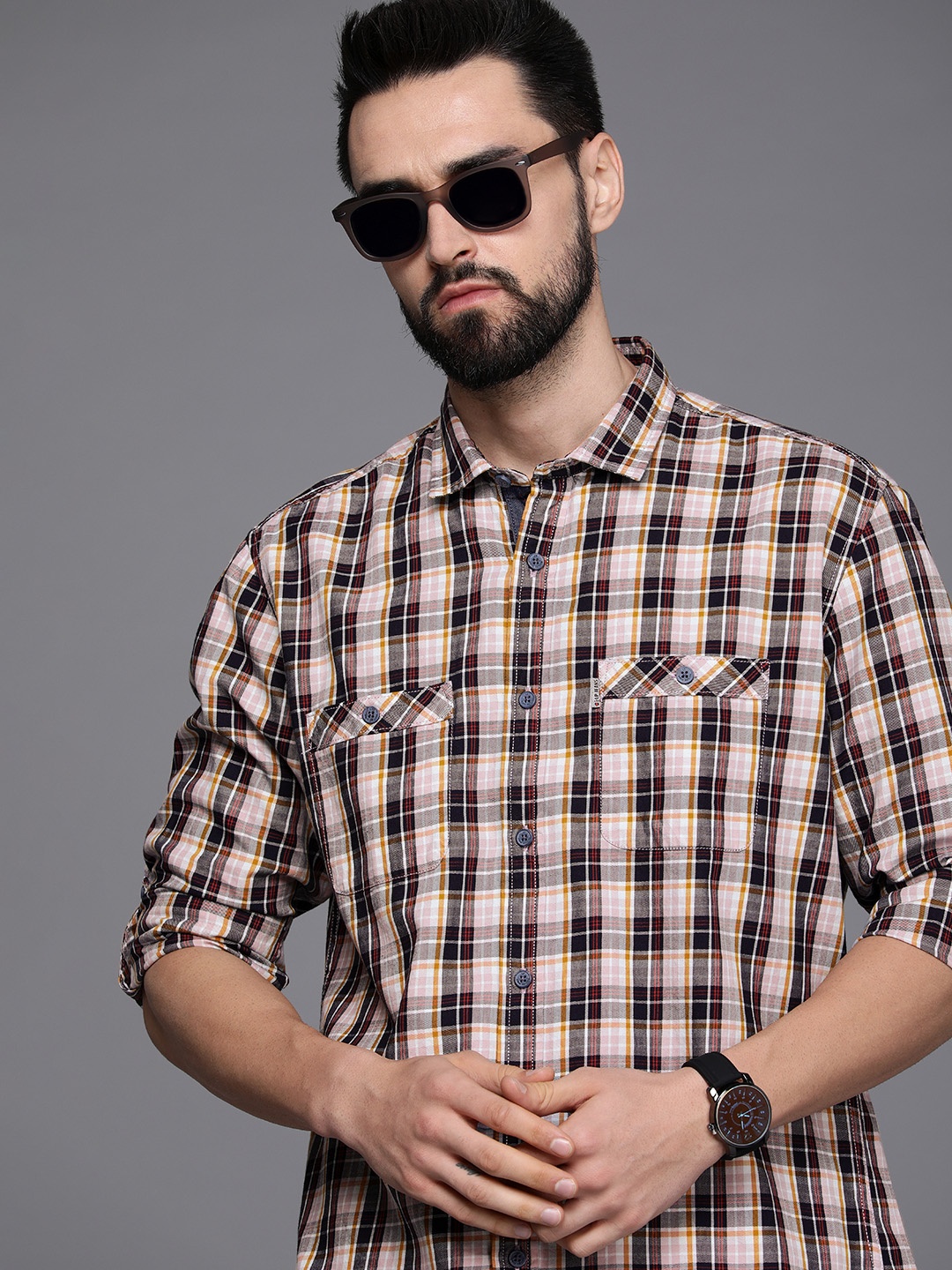 Louis Philippe Jeans Men Pink And Black Slim Fit Tartan Checked Pure Cotton Casual Shirt
Louis Philippe Jeans Men Pink And Black Slim Fit Tartan Checked Pure Cotton Casual Shirt