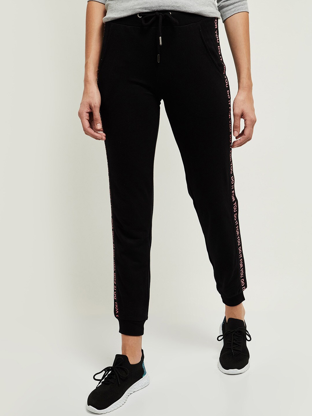 max Women Black & Pink Solid Joggers
