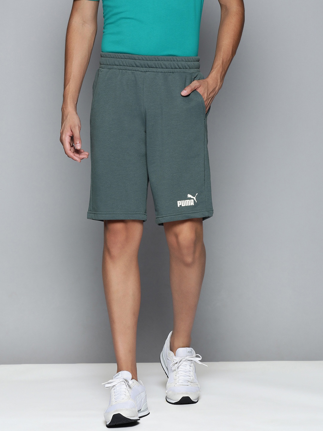Puma Men Grey Solid Mid-Rise Sports Shorts