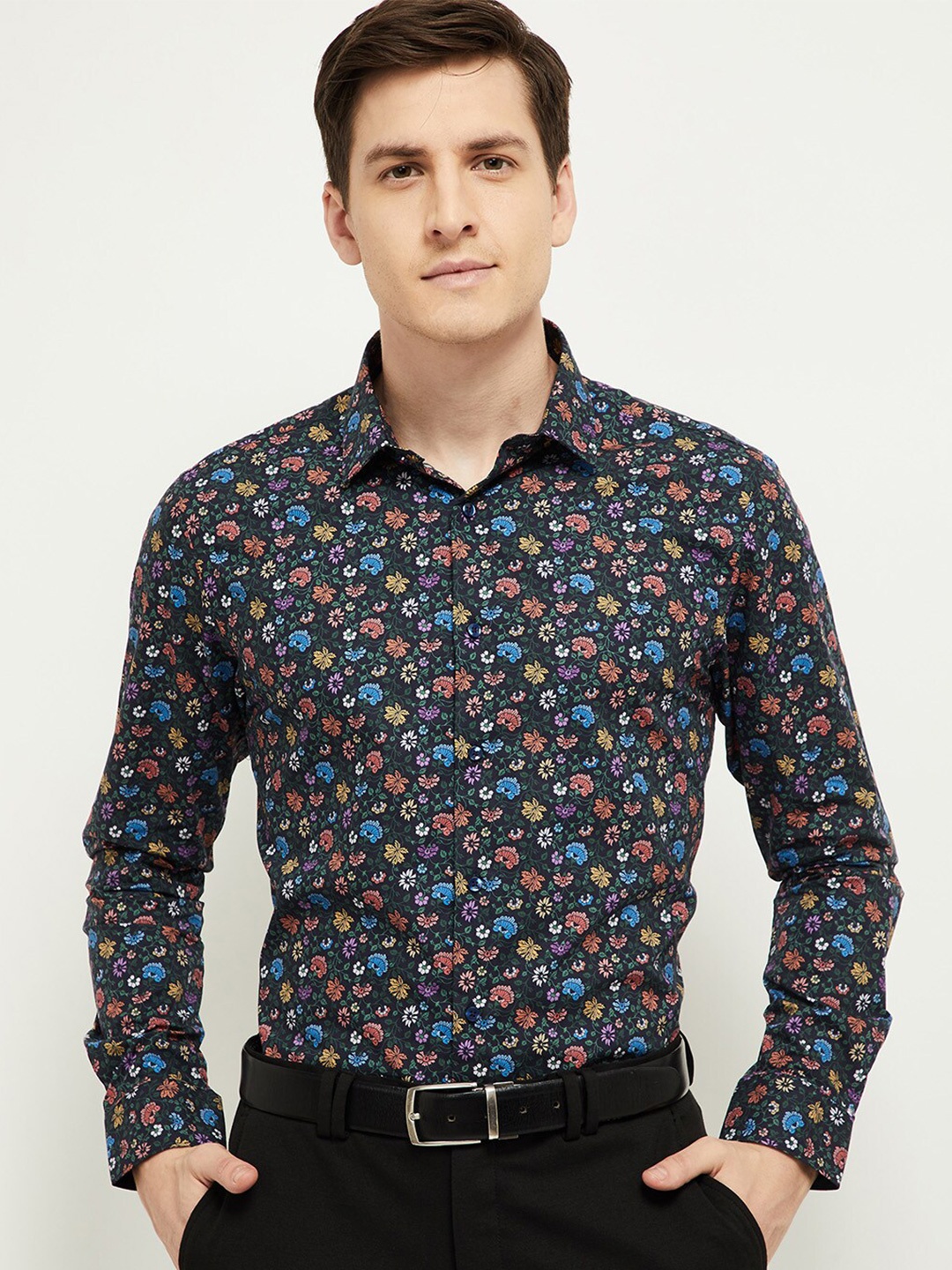 max Men Navy Blue & Green Comfort Regular Fit Floral Printed Pure Cotton Casual Shirt
max Men Navy Blue & Green Comfort Regular Fit Floral Printed Pure Cotton Casual Shirt