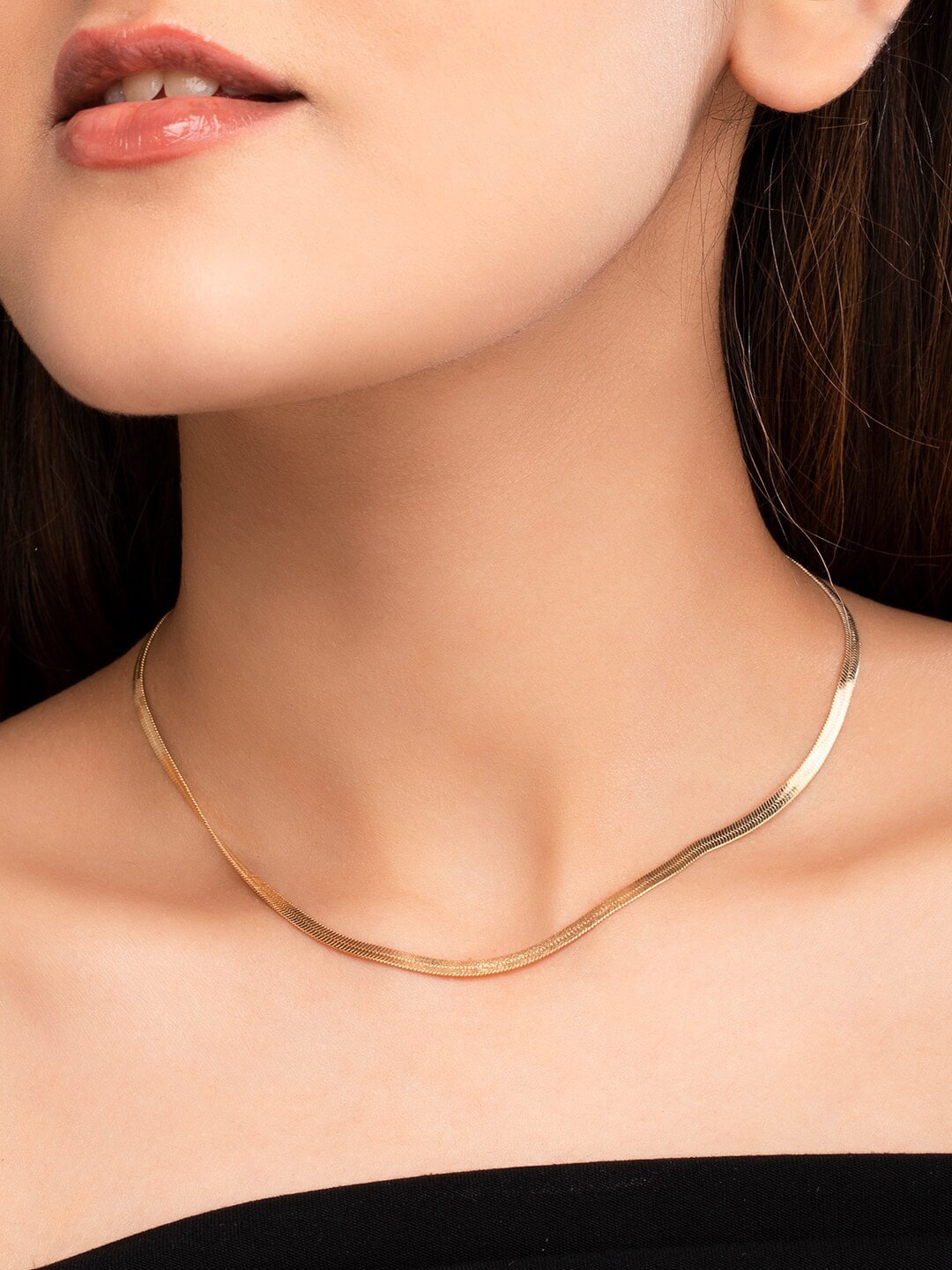 TOKYO TALKIES X rubans FASHION ACCESSORIES Gold-Toned & White Handcrafted Necklace
TOKYO TALKIES X rubans FASHION ACCESSORIES Gold-Toned & White Handcrafted Necklace