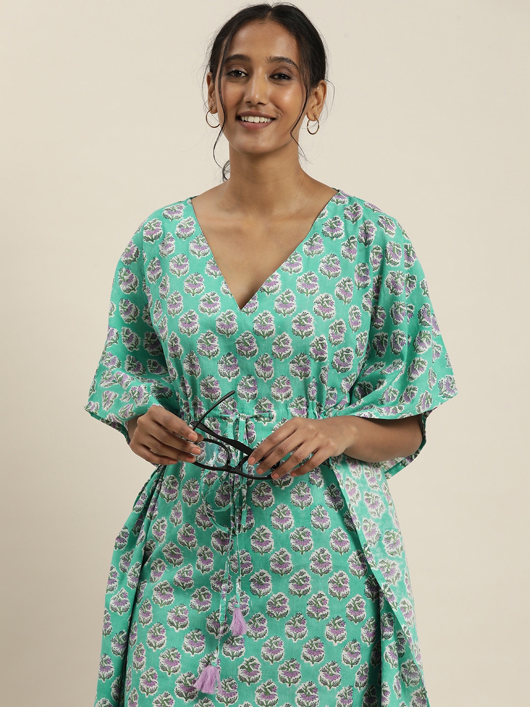 Taavi Turquoise Blue & Purple Floral Block Print Legacy Ethnic Kaftan Midi Dress
Taavi Turquoise Blue & Purple Floral Block Print Legacy Ethnic Kaftan Midi Dress