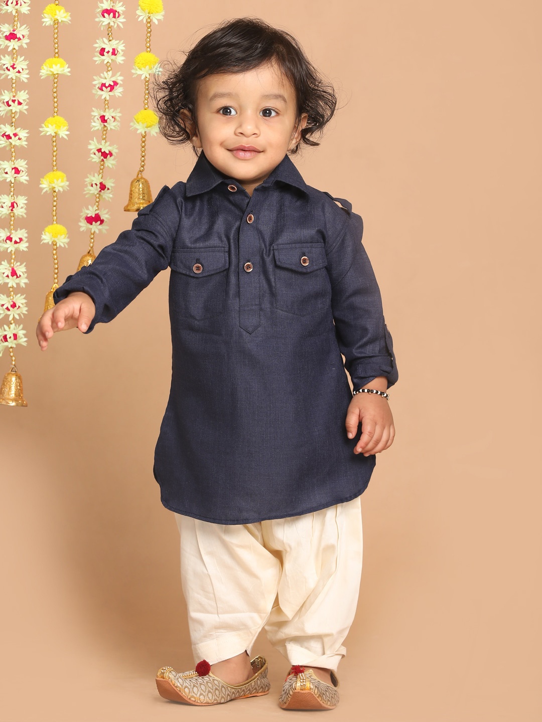 VASTRAMAY SISHU Boys Blue Kurta with Pyjamas