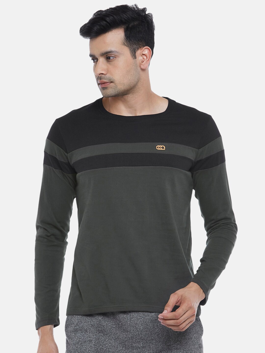 Ajile by Pantaloons Men Olive Green & Black Colourblocked Pure Cotton Slim Fit T-shirt
Ajile by Pantaloons Men Olive Green & Black Colourblocked Pure Cotton Slim Fit T-shirt