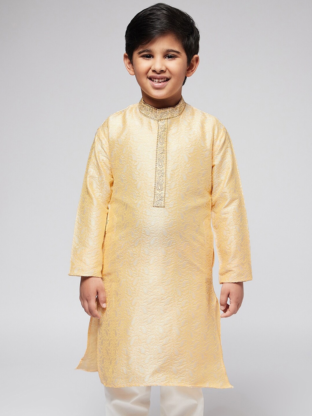 SOJANYA Boys Gold-Toned Thread Work Kurta