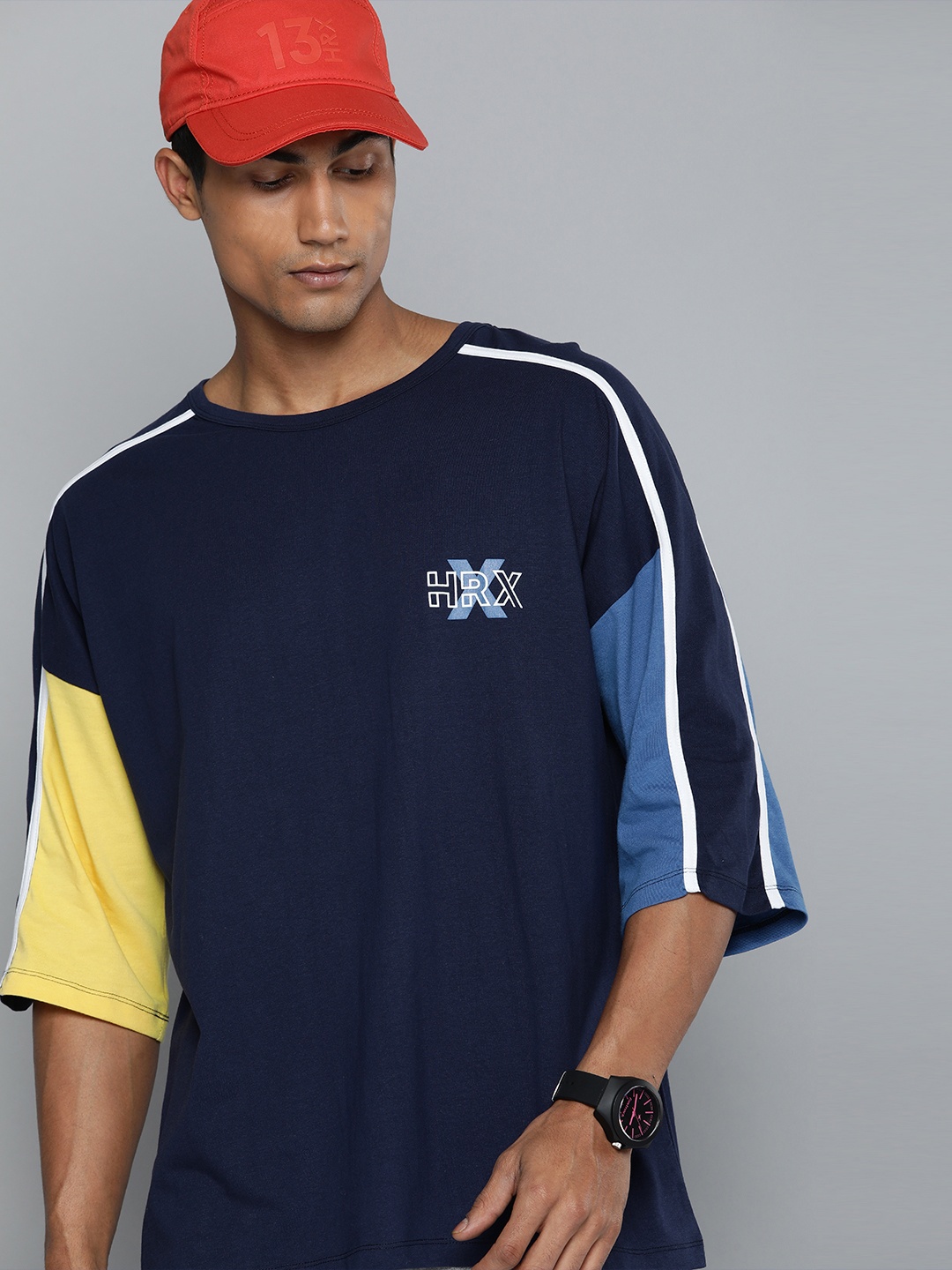 HRX By Hrithik Roshan Lifestyle Men Blue Pure Cotton Bio-Wash Colourblocked T-shirt, Navy blue
HRX By Hrithik Roshan Lifestyle Men Blue Pure Cotton Bio-Wash Colourblocked T-shirt, Navy blue
