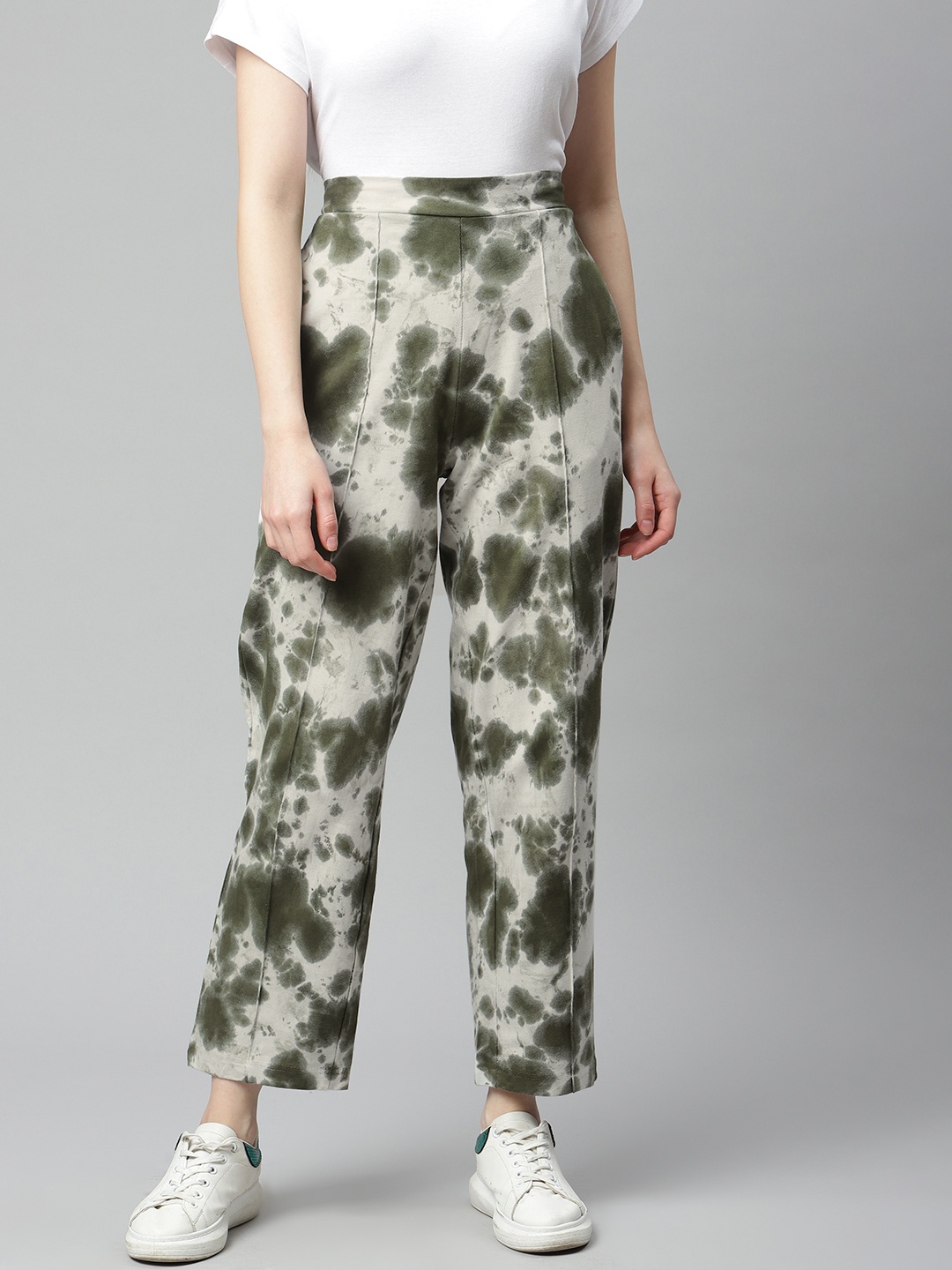 plusS Women Olive Green & White Tie & Dye Printed Straight-Fit Pure Cotton Track Pants
plusS Women Olive Green & White Tie & Dye Printed Straight-Fit Pure Cotton Track Pants