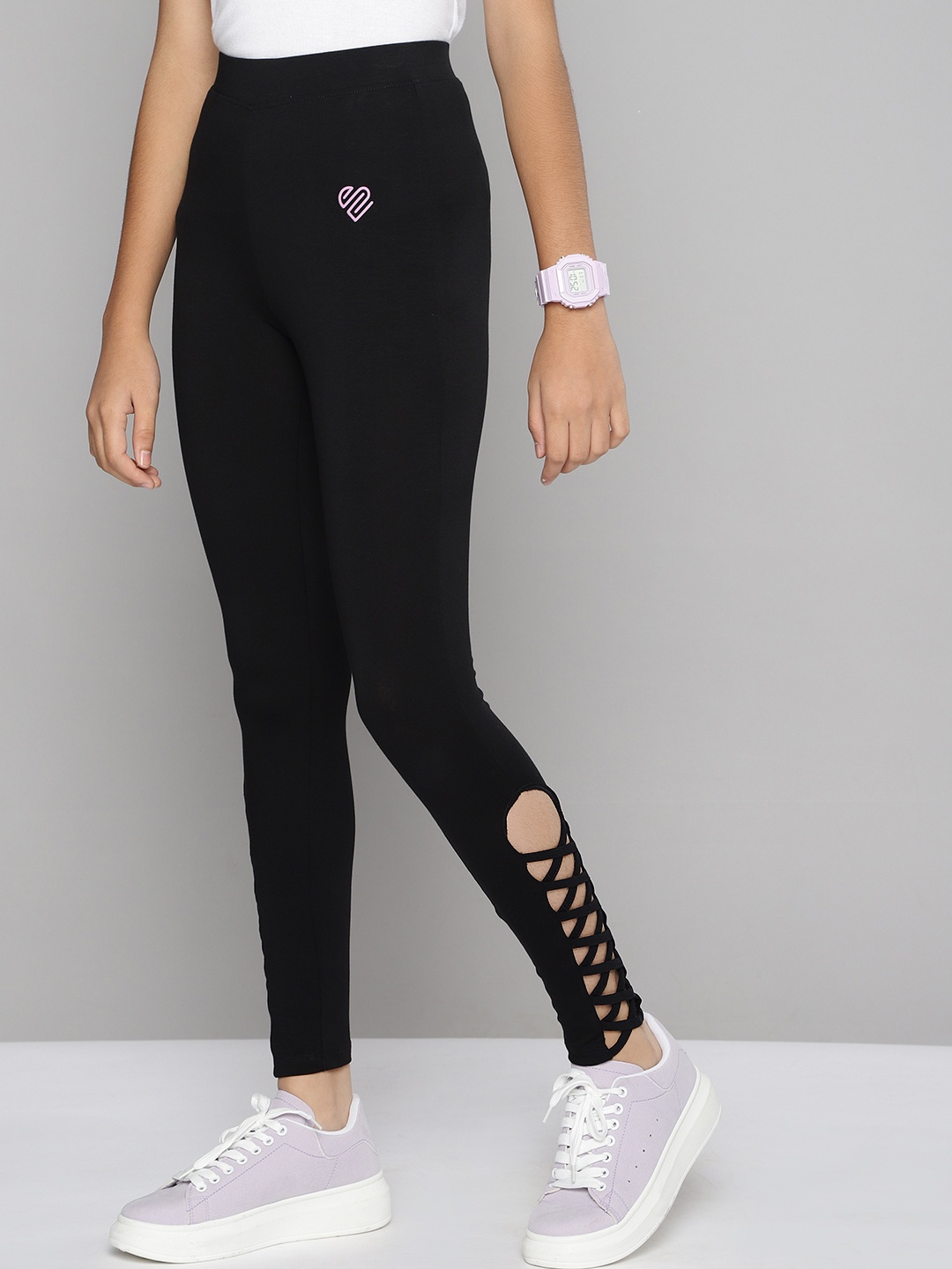 JUSTICE Girls Black Solid Fitted Ankle Length Leggings with Cut-Outs & Brand Logo Print
JUSTICE Girls Black Solid Fitted Ankle Length Leggings with Cut-Outs & Brand Logo Print