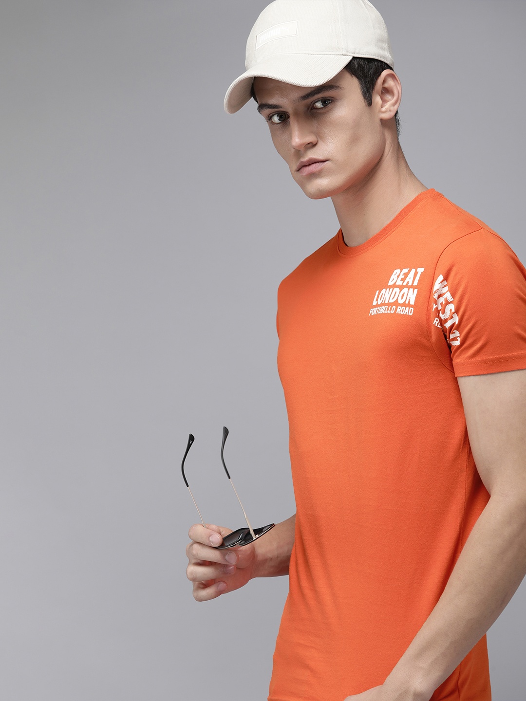 BEAT LONDON by PEPE JEANS Men Orange & White Typography Printed Pure Cotton Slim Fit T-shirt
BEAT LONDON by PEPE JEANS Men Orange & White Typography Printed Pure Cotton Slim Fit T-shirt