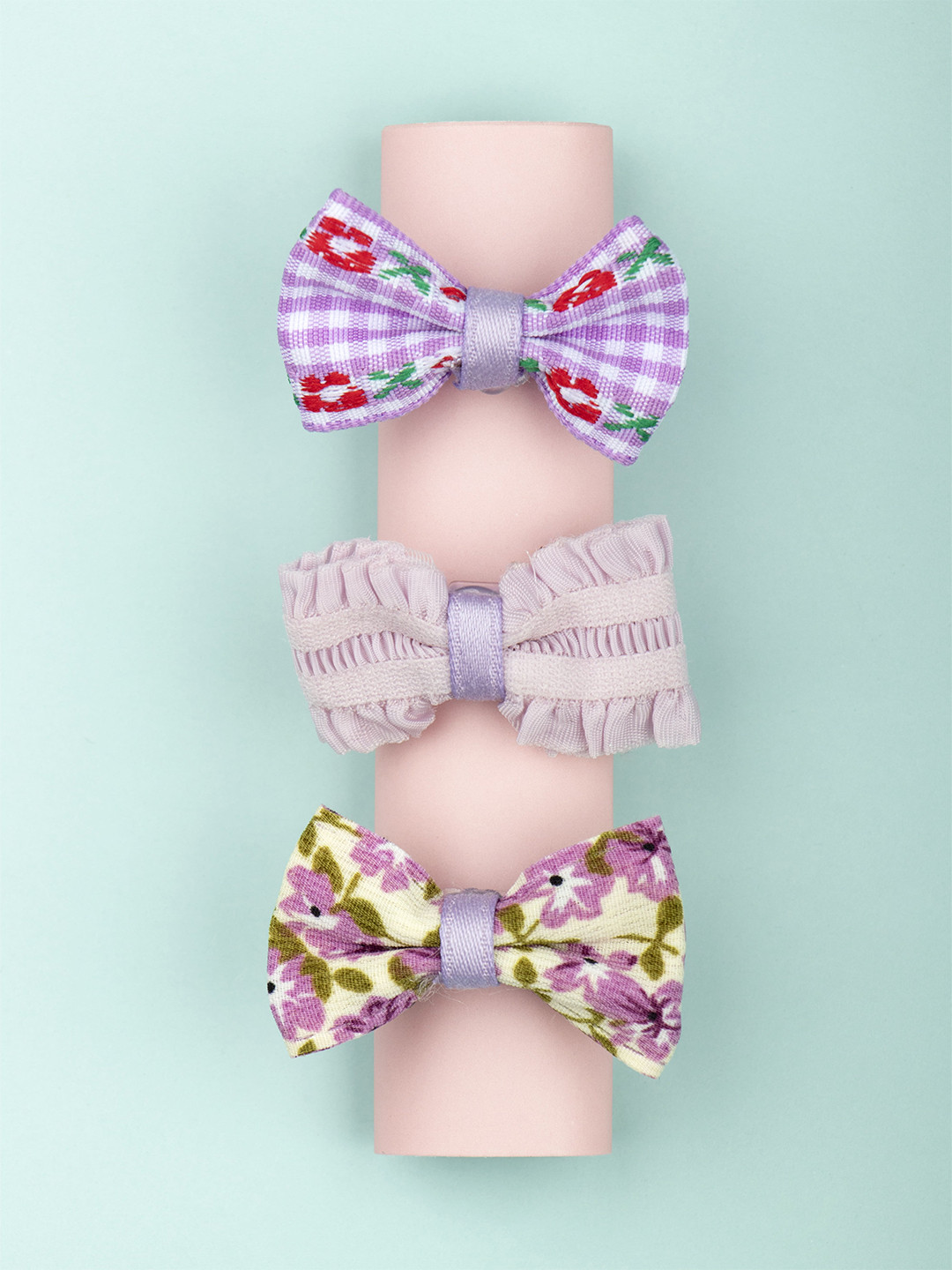 Arendelle Girls Purple & Yellow Set of 3 Bow Ponytail Holders 
Arendelle Girls Purple & Yellow Set of 3 Bow Ponytail Holders