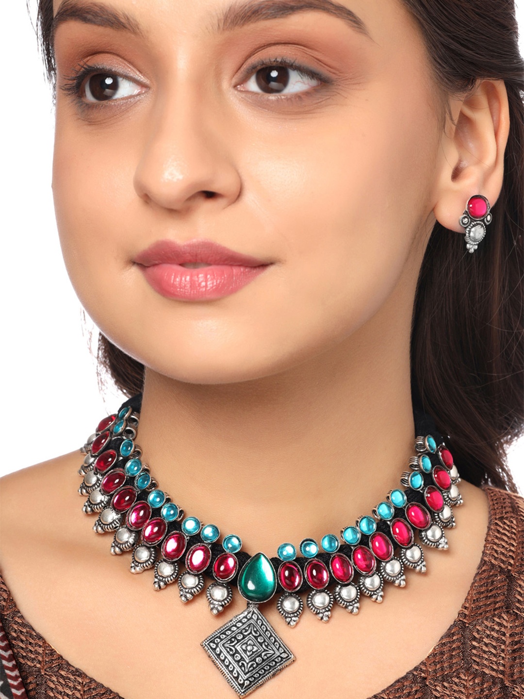 Yellow Chimes Oxidised Silver-Plated Pink & Blue Stone-Studded Antique Jewellery Set
Yellow Chimes Oxidised Silver-Plated Pink & Blue Stone-Studded Antique Jewellery Set